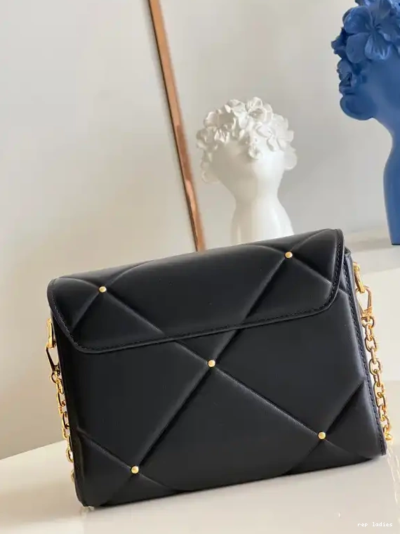 Cheap TWIST LOUIS VUITTON MM 0627
